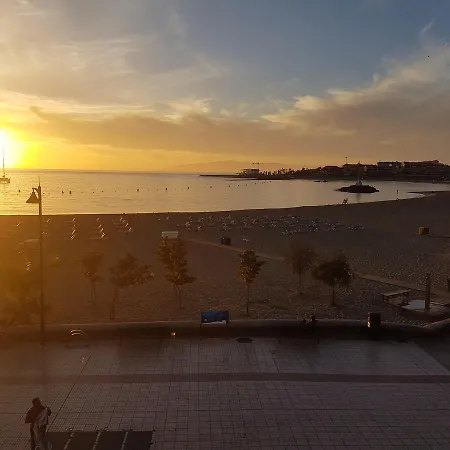Beach Los Cristianos ארונה